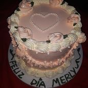 Mi proyecto del curso: Flores de crema de mantequilla para cake design. Design, and DIY project by Lendy Navarro Ramos - 05.18.2023