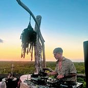 Mi proyecto del curso: Mezcla de música electrónica: de principiante a DJ. Un progetto di Musica, Sound design e Produzione musicale di Lea Vergara - 22.05.2023