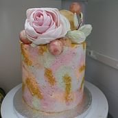 My project for course: Cake Design: Modern Decorating Techniques. Design, and DIY project by Seven Dolarose Clara Thiruchelvam - 05.25.2023