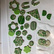 Mi proyecto del curso: Composiciones en arcilla polimérica para principiantes. Accessor, Design, Arts, Crafts, Jewelr, Design, and DIY project by Andrea Sellanes - 05.25.2023