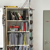 A vertical plant growing tower . Un proyecto de  de San Punt - 27.05.2023