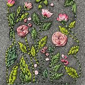 Mi proyecto del curso: Técnicas de bordado para motivos florales en fieltro. Projekt z dziedziny Projektowanie dodatków, Craft, Pattern design, R, sunek botaniczn, Wzornictwo tekst i liów użytkownika Ana Quesada - 28.05.2023
