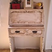 Mi proyecto del curso: Iniciación a la chalk paint. Arts, Crafts, Furniture Design, Making, Interior Design, Painting, DIY, Upc, cling, Decorative Painting, Furniture Restoration, Upc, and cling project by Maria Cinta Botella - 05.28.2023