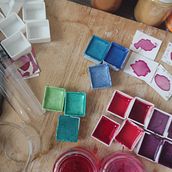 Mi proyecto del curso: Elaboración de acuarelas artesanales. Un progetto di Artigianato, Belle arti, Pittura, Pittura ad acquerello, DIY e Teoria del colore di laquimicanoesmala - 30.05.2023