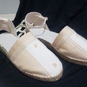 las primeras de by LOU. Accessor, Design, Arts, Crafts, Shoe Design, and Fiber Arts project by Lou Ortega Romero - 05.31.2023