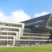 Universidade de Economia de Viena - Arq. Zaha Hadid (foto: @mateustuyama) Ein Projekt aus dem Bereich Fotografie, Außenfotografie und Architektonische Fotografie von Mateus Tuyama - 01.06.2023