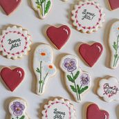 Mes biscuits fleuris et personnalisés. Traditional illustration project by emeline heraudeau - 06.04.2023
