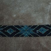 Mi proyecto del curso: Diseño y creación de joyería con mostacillas. Un proyecto de Diseño de complementos, Artesanía, Diseño de jo, as y Tejido de Milena León - 07.06.2023