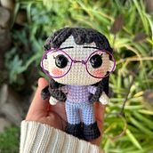 Mi proyecto del curso: Amigurumis: personas tejidas a crochet. Arts, Crafts, To, Design, Fiber Arts, Crochet, Amigurumi, and Textile Design project by Verónica Herrera - 06.10.2023