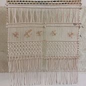 Meu projeto do curso: Introdução ao macramê: criação de um tapete decorativo. Accessor, Design, Arts, Crafts, Interior Design, Decoration, Fiber Arts, Macramé, and Textile Design project by elisabetevaz - 06.18.2023