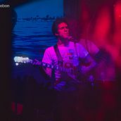 Teo Planell en Café La Palma (grabación, fotografía y edición de vídeo). Projekt z dziedziny Fotografia, W, darzenia i Retuszowanie fotografii użytkownika Mauro Bedonni Madurga - 21.04.2023