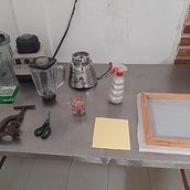Mi proyecto del curso: Papel reciclado hecho a mano: crea un juego de papelería. Arts, Crafts, Fine Arts, Paper Craft, Bookbinding, DIY, Stationer, and Design project by christianromeroria - 06.25.2023