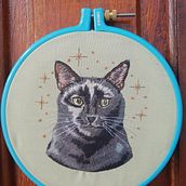 Meu projeto do curso: Retratos bordados de pet: pintura com linha. Embroider, Naturalistic Illustration, and Textile Design project by amanda_iva - 06.26.2023