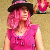 colorful vest upcykling💜. Projekt z dziedziny Upc, cling i Craft użytkownika Marlena Zduńczuk - 27.06.2023