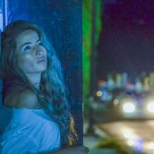 Mi proyecto del curso: Fotografía y oscuridad: crea retratos cinemáticos. Un proyecto de Fotografía, Post-producción fotográfica		, Retoque fotográfico, Iluminación fotográfica y Composición fotográfica de Yadira Padjani - 27.06.2023