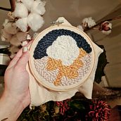 My project for course: Punch Needle for Rug Design. Un progetto di Design di accessori, Artigianato, Ricamo, Interior Design, Punch needle e Textile Design di Daria Lytvynenko - 07.10.2022