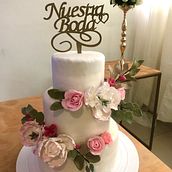 Mi proyecto del curso: Flores de azúcar para cake design. Design, and DIY project by Sofia Gamez - 06.24.2023