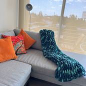 Mi proyecto del curso: Tejido XXL: El arte de tejer en gran formato. Accessor, Design, Fashion Design, Fiber Arts, DIY, and Knitting project by Joyce Vega - 06.12.2023