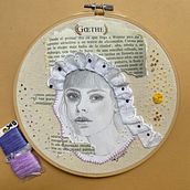 Mi proyecto del curso: Técnicas de bordado experimental sobre papel. Un proyecto de Bellas Artes, Collage, Bordado y Diseño textil de lupilla68pe - 04.07.2023