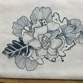Mein Abschlussprojekt für den Kurs: Botanisches Tattoo mit Pointillismus. Un progetto di Illustrazione tradizionale, Design di tatuaggi e Illustrazione botanica di lottelikrieger - 05.07.2023