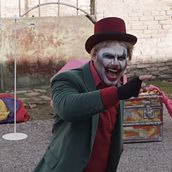 Freak. Un progetto di Fotografia, Direzione artistica, Character design, Costume design, Consulenza creativa, Cinema, Video, Produzione audiovisiva, Creatività, Stor, telling, Produzione audiovisiva, Postproduzione audiovisiva, Scrittura creativa e Scenografia di Cristiano Baldissera - 19.02.2021
