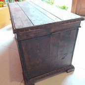 baul viejo. Furniture Restoration, Upc, and cling project by paodellagiovanna - 07.08.2023