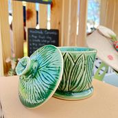 Lidded Jar Ein Projekt aus dem Bereich Keramik von Tracey-Ann Jarrett-Peña - 09.07.2023