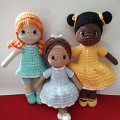 Mi proyecto del curso: Amigurumi: diseño de ropa, pelo y complementos. Arts, Crafts, To, Design, Fiber Arts, Crochet, Amigurumi, and Textile Design project by charivll - 07.10.2023