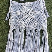 Mi proyecto del curso: Diseño y elaboración de bolsos en macramé. Design, Accessor, Design, Arts, Crafts, Sewing, Fiber Arts, Macramé, and Textile Design project by namuris - 07.10.2023