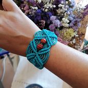 Meu projeto do curso: Joalheria com macramê. Arts, Crafts, Jewelr, Design, Fiber Arts, Macramé, and Textile Design project by Paula Rocha - 07.09.2023