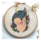 My project for course: Embroidered Portraits in Watercolor. Painting, Watercolor Painting, Embroider, and Textile Design project by Mirna - 09.08.2021