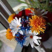 My project for course: Floral Arrangement Design with Seasonal Blooms. Interior Design, L, scape Architecture, Decoration, DIY, Floral, and Plant Design project by rechiriac - 07.26.2023