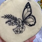 Meu projeto do curso: Tatuagem para principiantes. Un progetto di Design di tatuaggi di Maíla Valentim - 30.07.2023