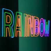 Rainbow. Br, ing e Identidade, e Design projeto de Laura Londoño - 06.11.2022