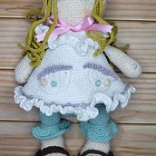 Mi proyecto del curso: Elaboración de muñecas amigurumi románticas. Un projet de Artisanat, Conception de jouets, Art textile, Crochet, Amigurumi , et Design textile de Daniela Cardoso - 21.07.2023