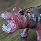 My project for course: Cardboard Sculptures for Beginners. Character Design, Arts, Crafts, Fine Arts, and Sculpture project by Josiane Bernard - 08.07.2023