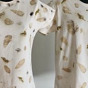 Mi proyecto del curso: Impresión botánica en textil y papel. Un projet de Artisanat, St, lisme, DIY, Teinture textile, Impression textile , et Design textile de Tania RC - 02.08.2023