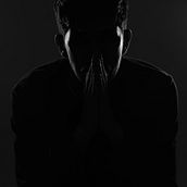 Mi proyecto del curso: Iluminación profesional para fotografía de estudio. Photograph, Portrait Photograph, Photographic Lighting, Studio Photograph, and Digital Photograph project by Oliver Desachy Villa - 08.08.2023