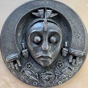 My project for course: Sculpture Making: Clay Modeling and Assembly. Character Design, Arts, Crafts, Fine Arts, Sculpture, and Decorative Painting project by Trish Eckman - 08.07.2023
