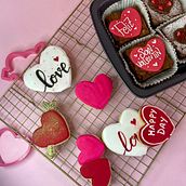 sweet bakery cali.  project by natalia holguin - 08.11.2023