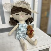 My project for course: Fabric Dolls: Design and Content Creation. Arts, Crafts, To, Design, Social Media, Mobile Photograph, Product Photograph, Sewing, Instagram Photograph, Patternmaking, and Dressmaking project by becky.daniel9 - 08.01.2023