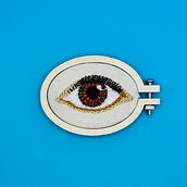 Bordado en miniatura @silviapeligro. Embroider, and Textile Design project by Valeria Ramirez - 08.13.2023