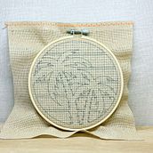 Mijn project van de cursus: Borduren met abstracte ontwerpen en kleuren. Arts, Crafts, Embroider, and Fiber Arts project by Chantal Aerts - 08.18.2023