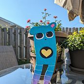 My project for course: Paper Mache for Beginners: Sculpt a Colorful Character. Traditional illustration, Character Design, To, Design, Art To, s, and Creating with Kids project by Charlene Willems - 08.20.2023