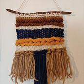Meu projeto do curso: Introdução à tapeçaria em tear manual. Een project van Ontwerp van accessoires,  Interieurdecoratie, Textiel, Weven y Textielontwerp van aline_ventorini - 20.08.2023