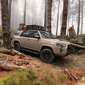 Product Visualizations for Pelican's Vehicle Cargo Cases and Boxes. 3D, 3D Modeling, 3D Design, Product Photograph, Marketing, and E-commerce project by Ricardo Munoz - 08.21.2023