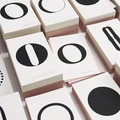 Visual Identity Objet Trouvé . Un proyecto de Diseño gráfico, Br, ing e Identidad y Tipografía de Marjolein Delhaas - 25.08.2023