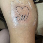 Mi proyecto del curso: Cómo diseñar un tatuaje. Een project van Traditionele illustratie y  Tatoeageontwerp van Elizabeth Mercado - 25.08.2023