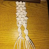 Mi proyecto del curso: Muestrario de nudos de macramé. Een project van Ontwerp van accessoires, Craft, Textiel, Macramé y Textielontwerp van María Noel Medina - 22.08.2023