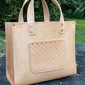 My project for course: Create Custom Hand-Sewn Leather Bags. Accessor, Design, Arts, Crafts, Fashion Design, and Sewing project by wingits - 08.30.2023